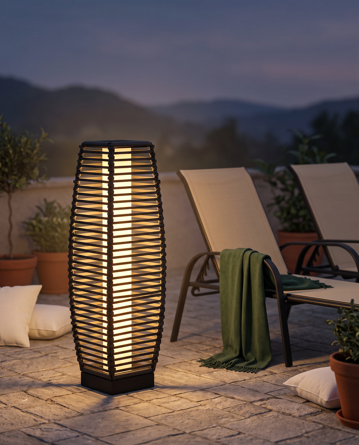 AVORA Solar Floor Lamp